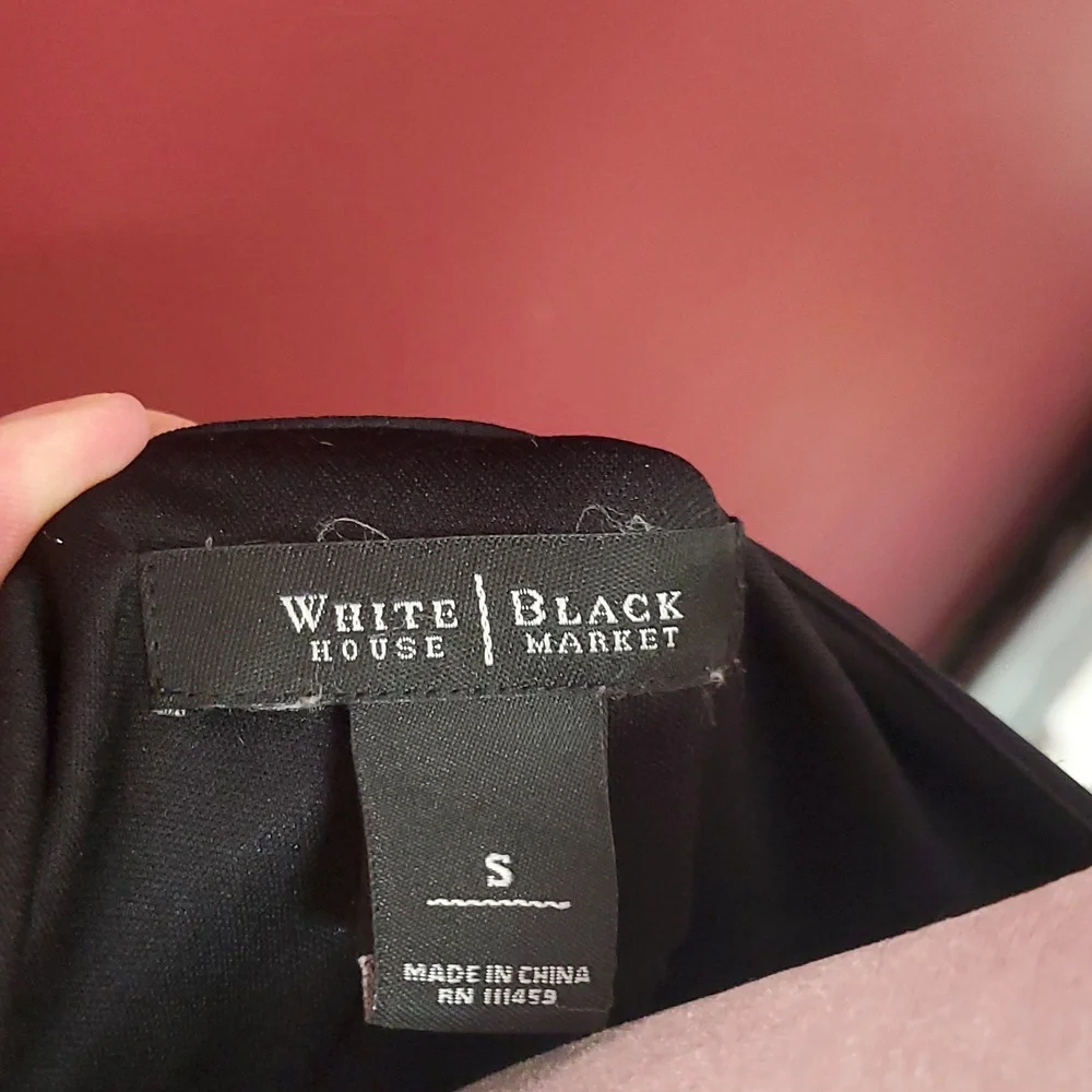 White House Black Market- black & white "Hermes-style print" dress, Sz Small - Picture 6 of 7